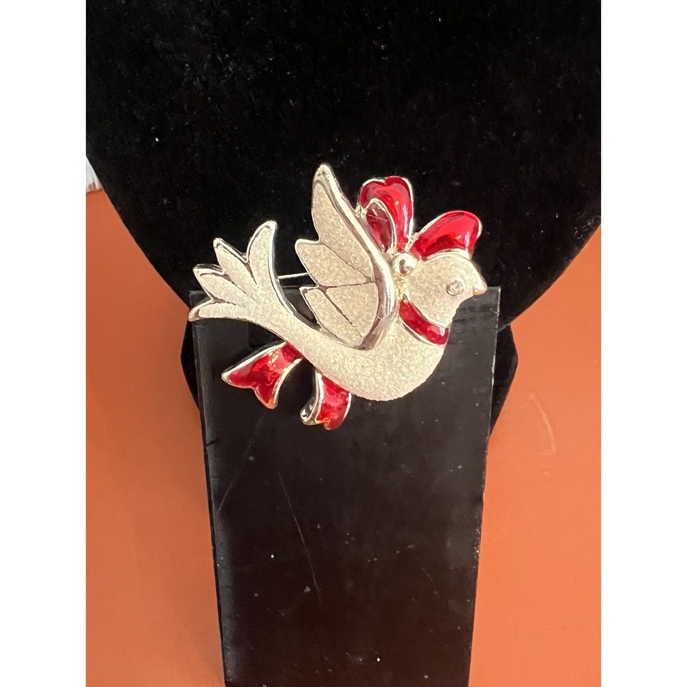 Pin PEACE DOVE white Sparkly‎ Red Enamel Christmas Holiday Lapel Pin Brooch Vtg